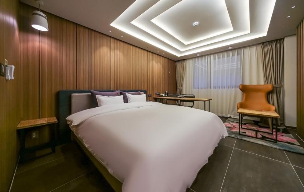 Yeoubi Hotel تَنوان المظهر الخارجي الصورة