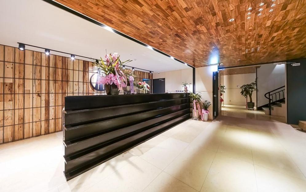 Yeoubi Hotel تَنوان المظهر الخارجي الصورة